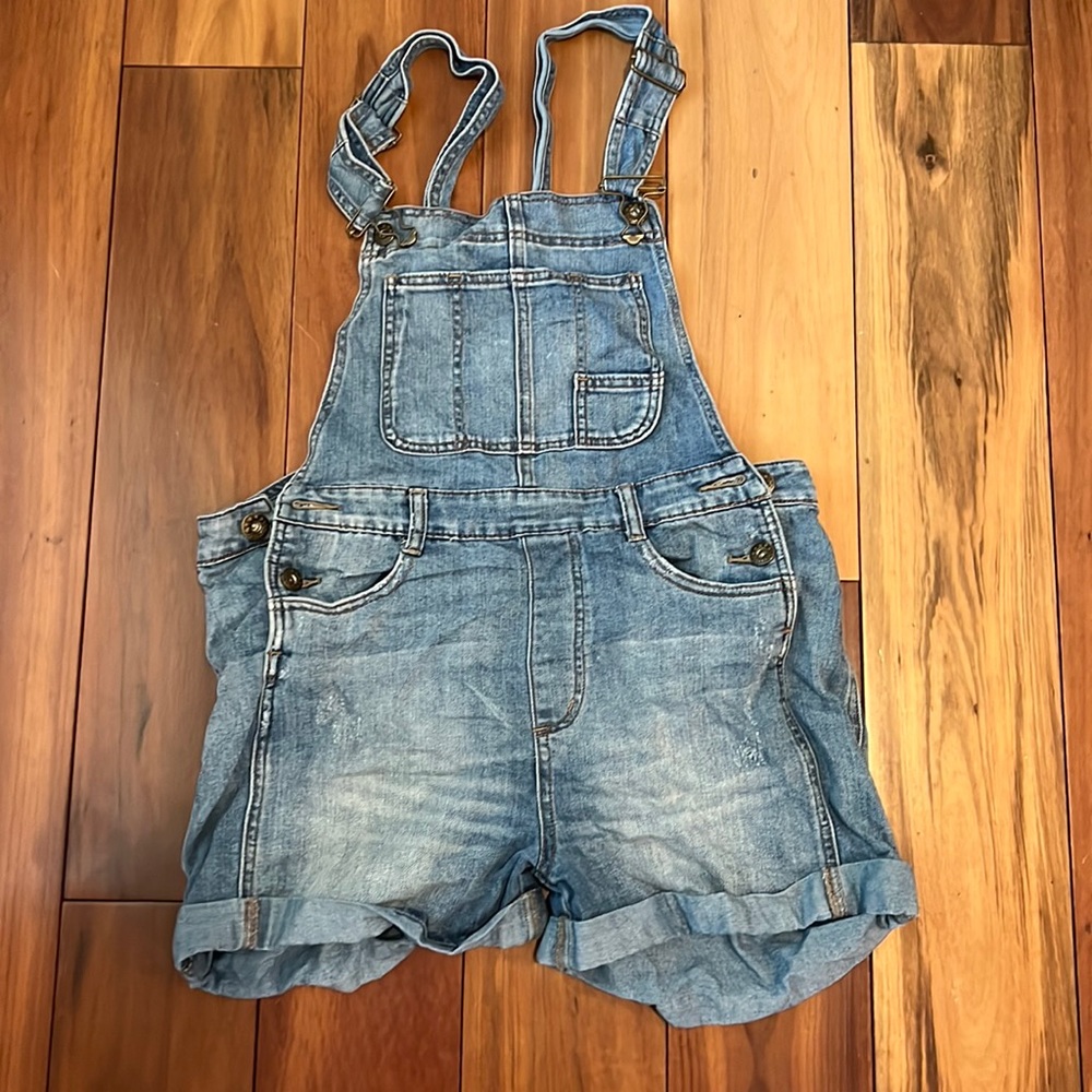 Free people sz 28 shortalls